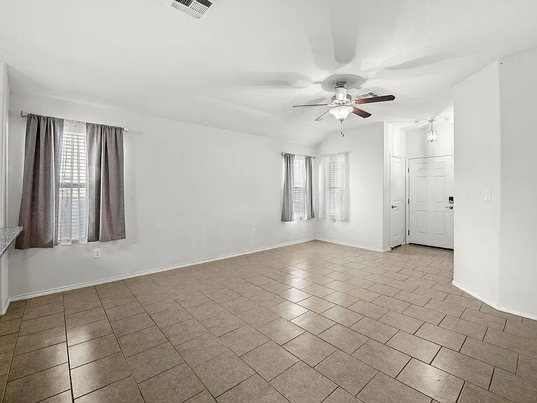 3621 Colorado High Ave — Photo 5