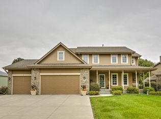 20752 Appaloosa Dr, Elkhorn, NE 68022