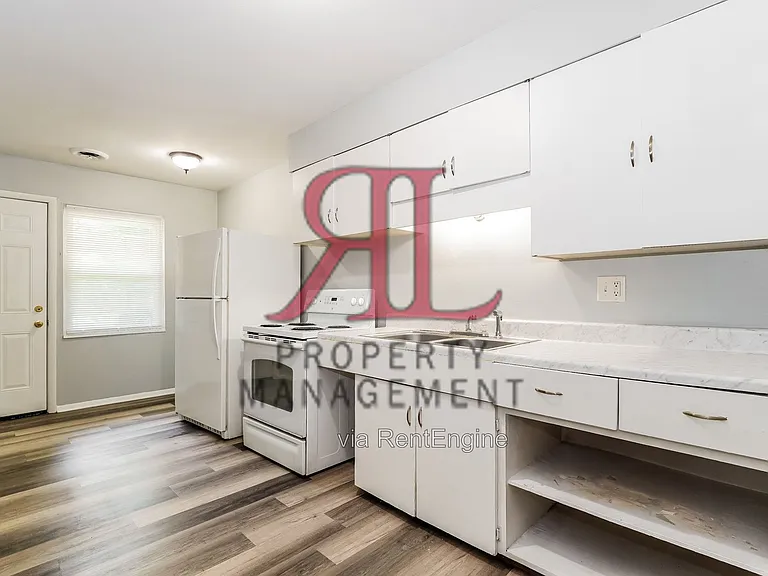 1662 Hillcrest Ave — Photo 12
