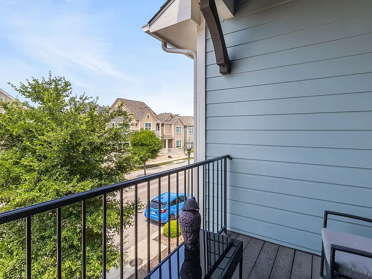 2703 Zach Scott St — Photo 19