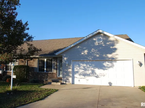 205 Marvin Ct #14, Metamora, IL 61548