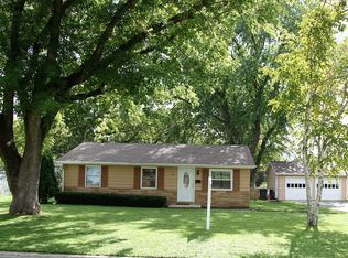 423 Henry St, Mukwonago, WI 53149