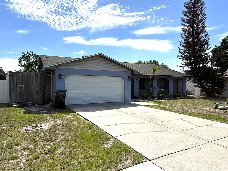 3121 Heartwood Ave — Photo 2