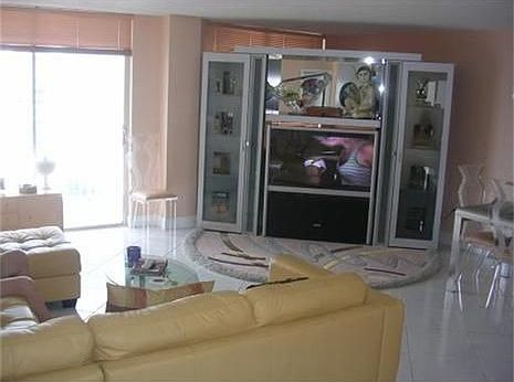 4th image of 2851 NE 183rd St APT 1506E