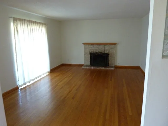 Elwood Beach 3 Bedroom Home — Photo 2