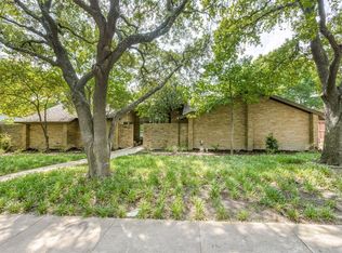 9037 Meadowknoll Dr, Dallas, TX 75243