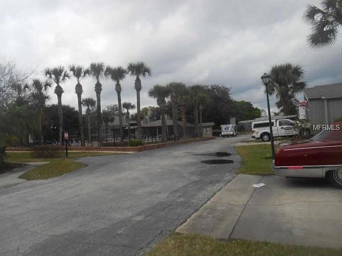 2nd image of 604 Fellowship Dr