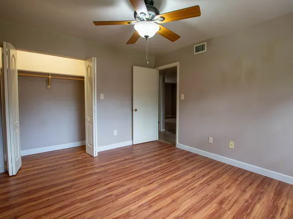 2351 SW 32nd Pl #4, Gainesville, FL 32608