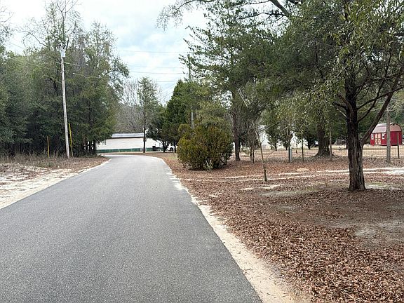 4th image of 141 Smith Dr