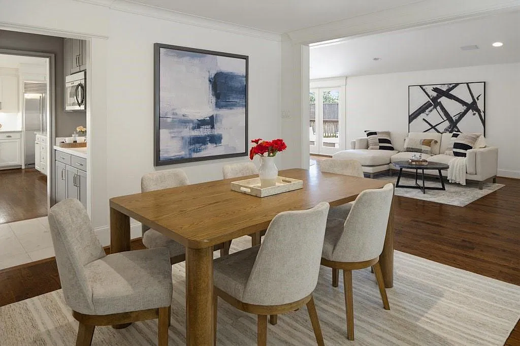 3 bed, 2.5 bath, 2409 sqft, $7,200 — Photo 4