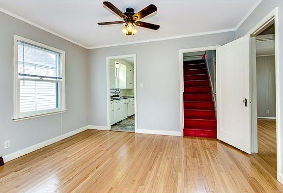 4th image of 704 Parkway Dr