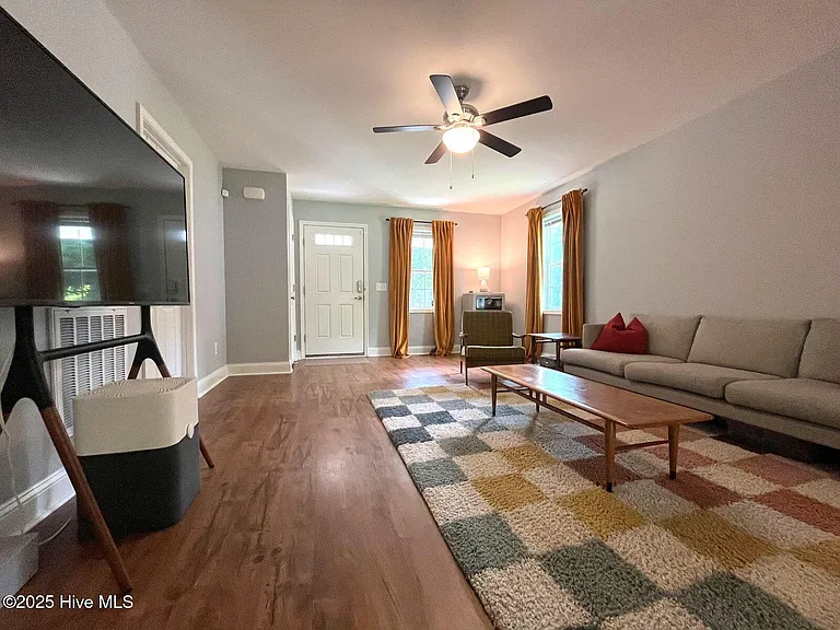 162 Midway Rd — Photo 6