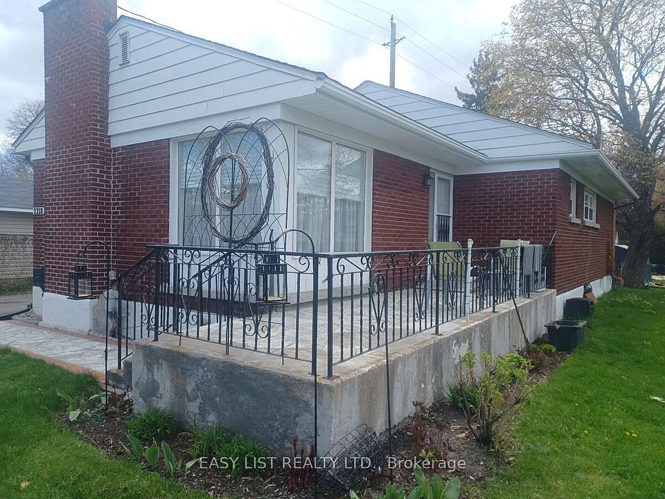 1st image of 2218 Iris St