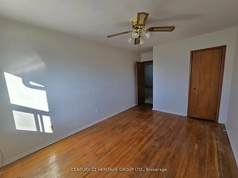 423 Pharmacy Ave #5 — Photo 11