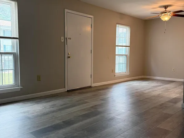 900 Mountain Creek Rd APT C50, Chattanooga, TN 37405