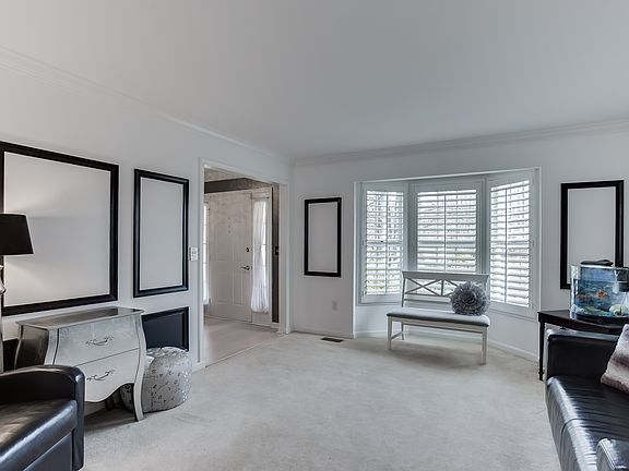 3rd image of 45 Settlers Way