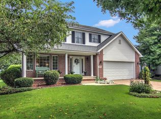1576 Colonial Dr, Chesterton, IN 46304