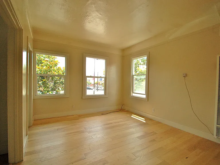 2930 Adeline St — Photo 3