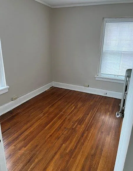 1711 Pleasant St #2 — Photo 5