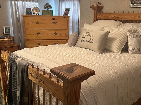 5th image of 59 Doe Walk Rd