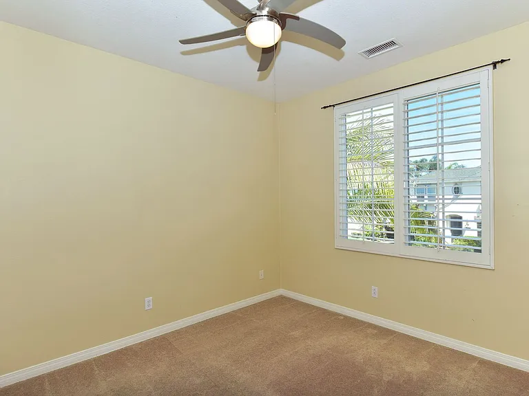 6941 Waters End Dr — Photo 13