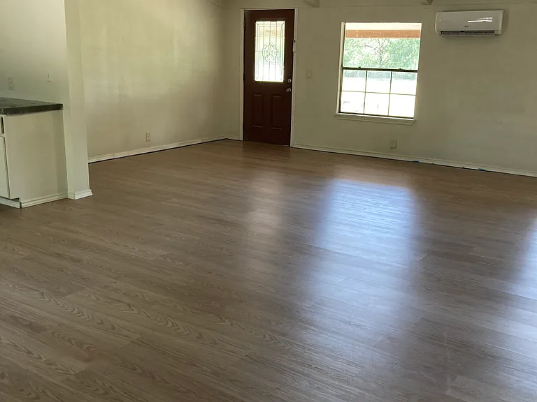 6193 County Road 101 — Photo 3