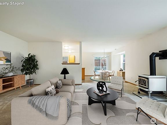 3rd image of 8419 172nd St Ct E