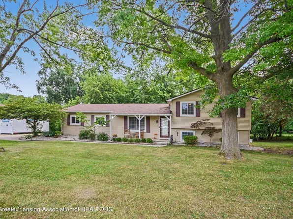 3646 Dill Dr, Waterford, MI 48329