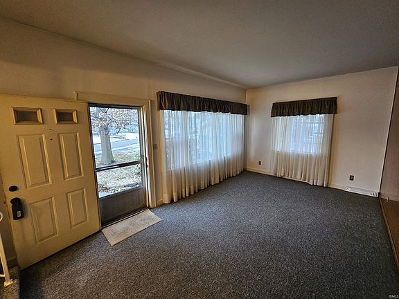 4th image of 862 Ridgeway Ave