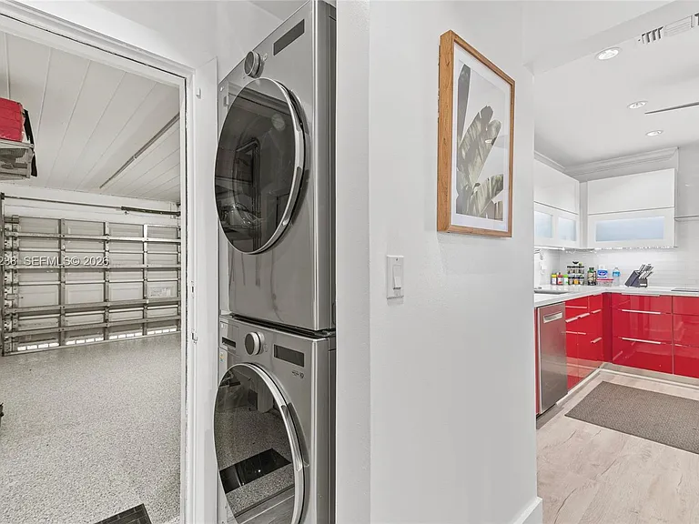 2207 NE 16th Ave — Photo 18