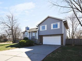 3001 N Hedgetree Ct, Wichita, KS 67226