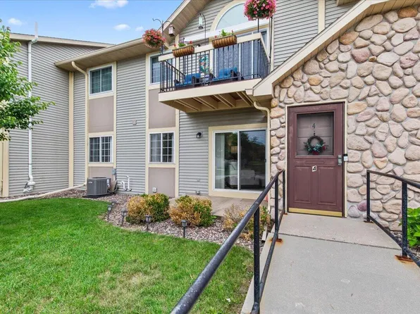 320 E Washington STREET #4, Slinger, WI 53086