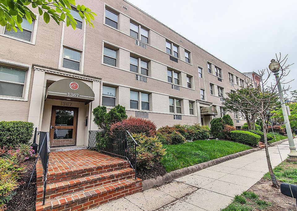 1367 K St SE Condo
