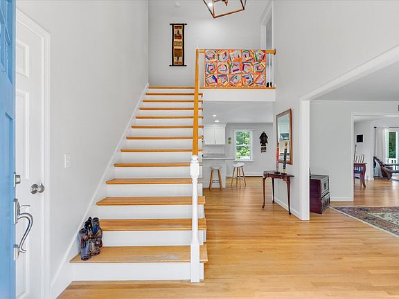 3rd image of 139 Fuller Road