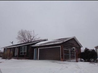 49228 County Road 17, Windom, MN 56101