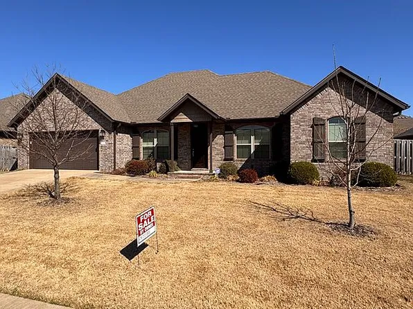 131 Cisterna Dr, Centerton, AR 72719