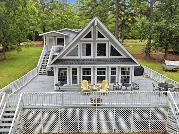 1903 Lakeshore Rd, Camden, SC 29020