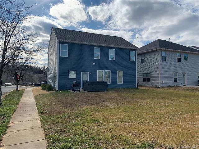 2nd image of 736 Robert Moses Dr