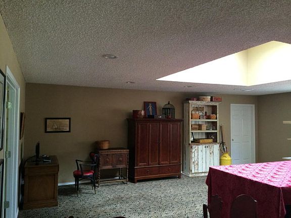 3rd image of 6300 Montana Ave