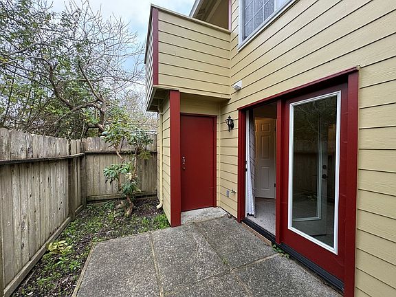 2nd image of 2150 Tydd St #A