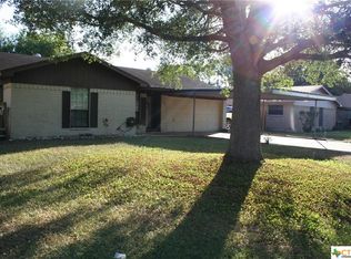207 Newcastle St, Victoria, TX 77905