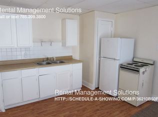 710 SW 8th Ave APT 5, Topeka, KS 66603