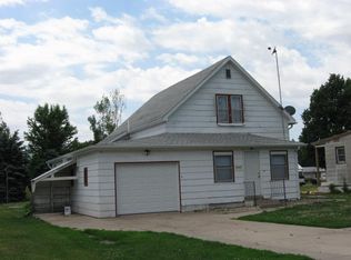 807 Young St, Creighton, NE 68729