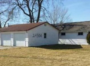 24906 490th St, Chariton, IA 50049