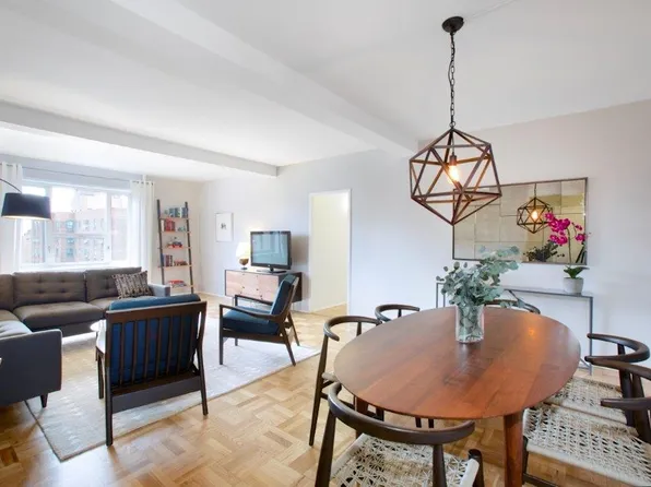 440 East 23rd Street image 3 of 16