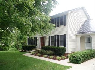 448 Bluebird Dr, Russell, KY 41169