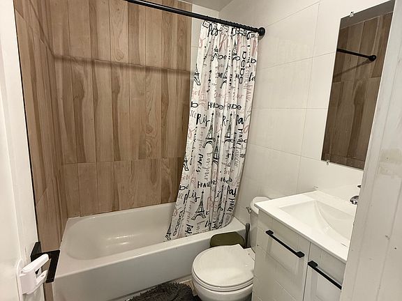 4th image of 84 Sherman Ave #4