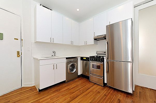 1st image of 188 6th Ave APT 4FN