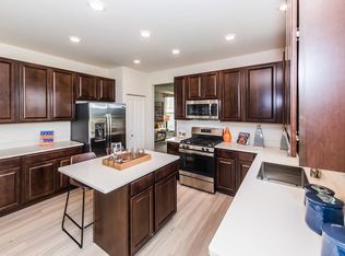 2111 Tremont Ave, Yorkville, IL 60560