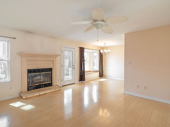 3rd image of 7890 Talley Ann Dr